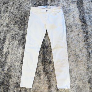 Abercrombie & Fitch Women's Cream Skinny Jeans